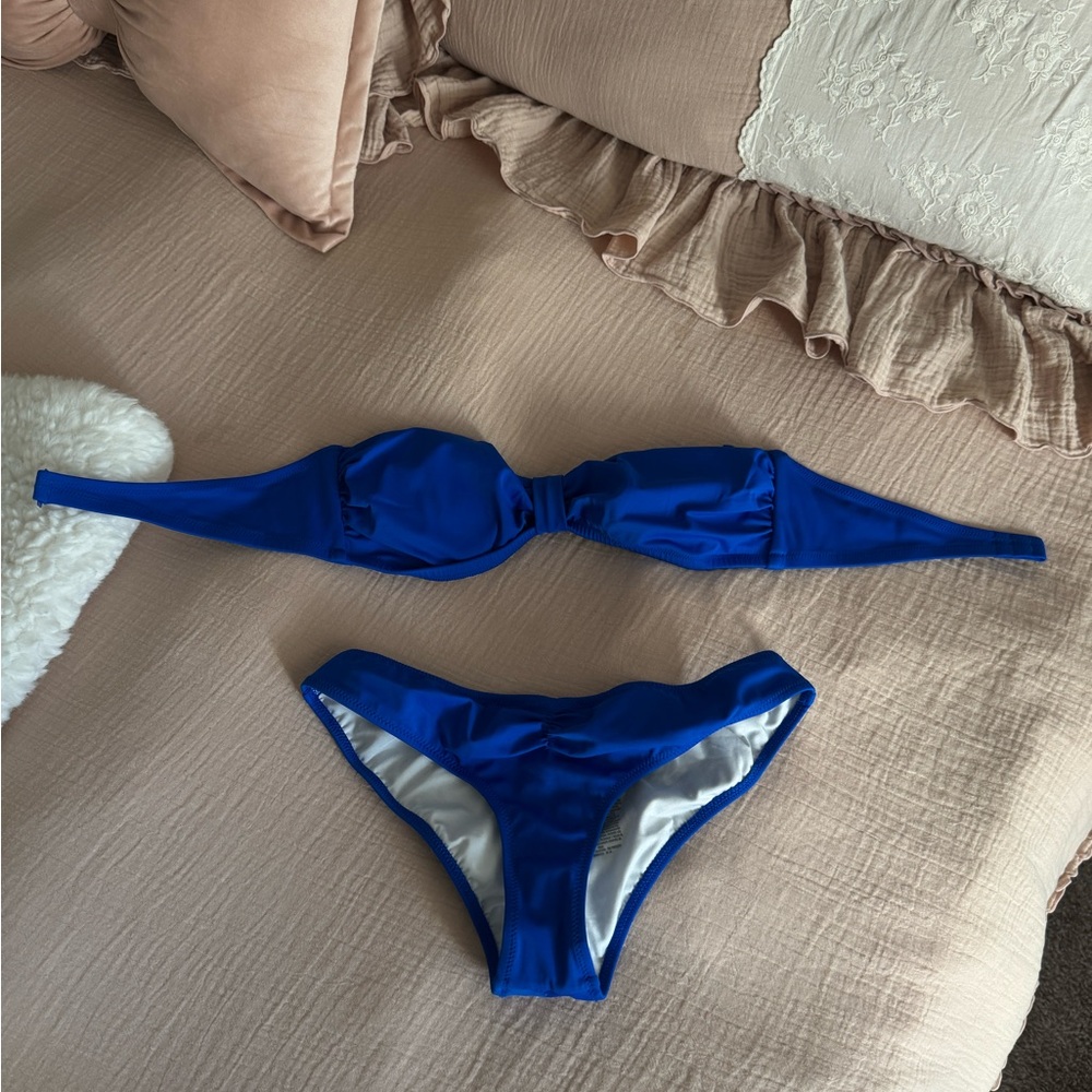 Victoria’s Secret royal blue bikini swim set with a scrunch Brazilian bottom
